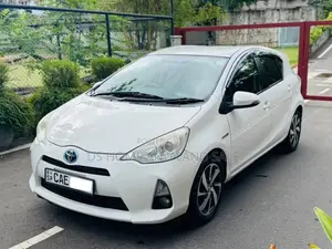 Toyota Aqua 2014 Car (Used)