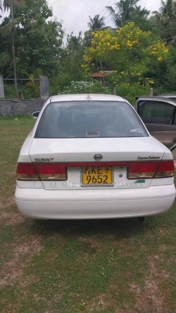 Nissan FB15 2003 Car (Used)