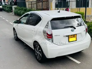 Toyota Aqua 2014 Car (Used)