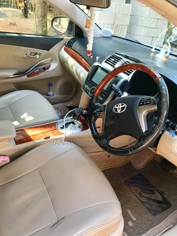 Toyota Premio 2014 Car (Used)