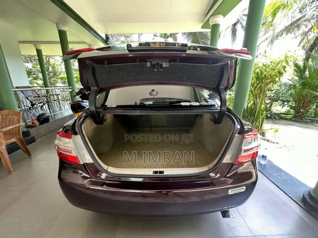 Toyota Premio 2013 Car (Used)