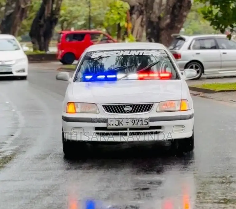Nissan FB15 2000 Car (Used)