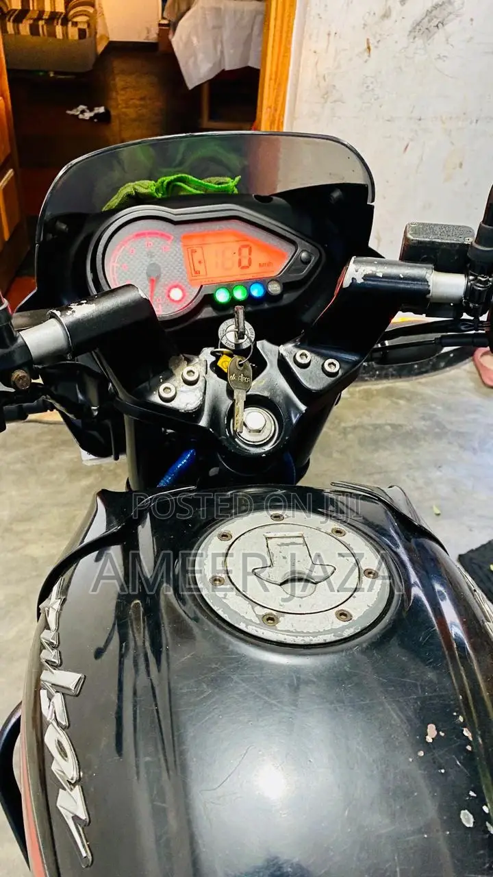 Bajaj Pulsar 150 2015 Black