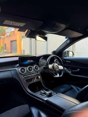 Mercedes-Benz C200 2018 Car (Used)