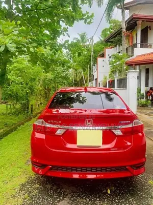 Honda Grace RS Sensing 2017 Car (Used)