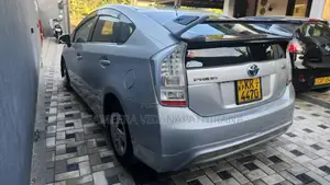 Toyota Prius 2011 Car (Used)