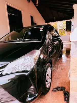 Toyota Vitz 2019 Car (Used)