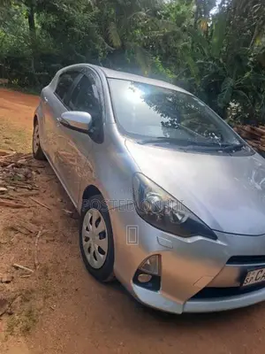 Toyota Aqua 2014 Car (Used)