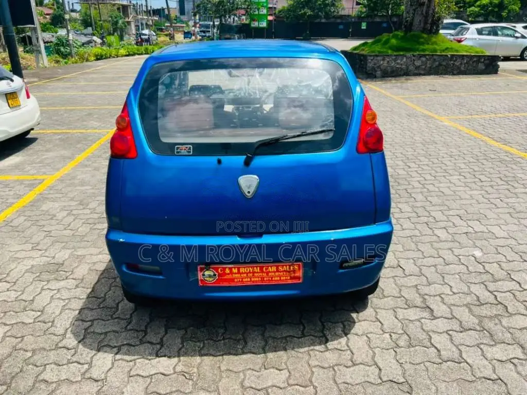 Micro Trend 2011 Car (Used)