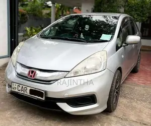 Honda Fit Shuttle GP2 2014 Car (Used)