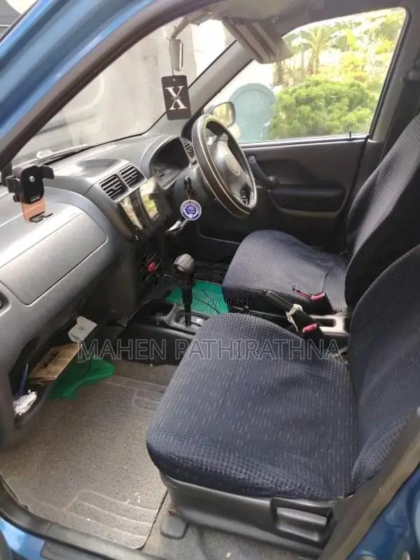 Suzuki Swift Jeep Model HT51S 2003 Car (Used)