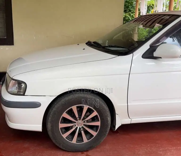 Nissan FB15 2001 Car (Used)
