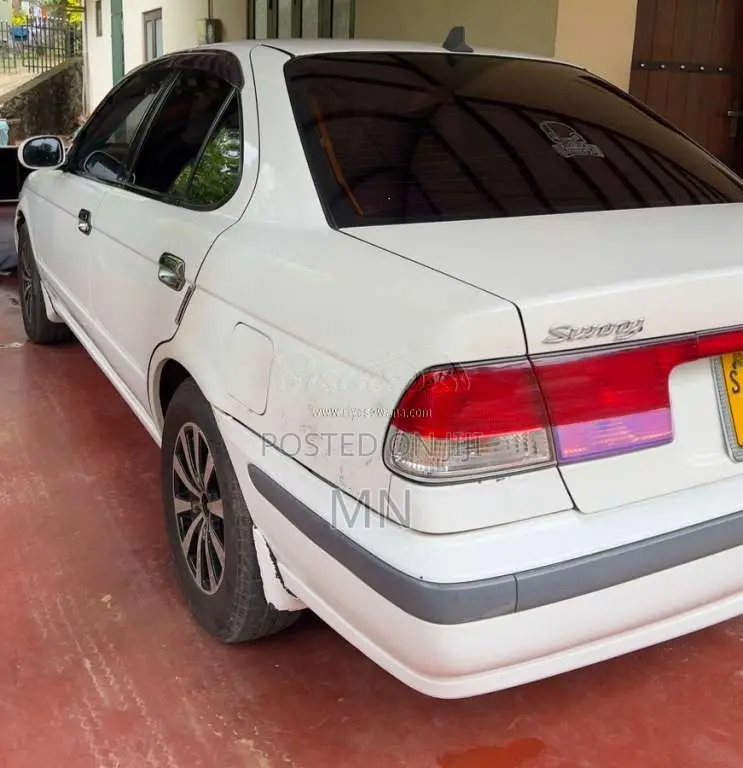 Nissan FB15 2001 Car (Used)
