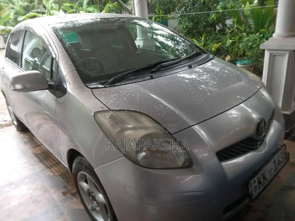 Toyota Vitz 2007 Car (Used)