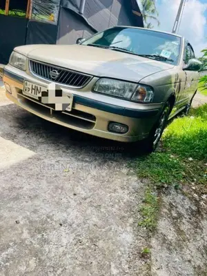 Nissan B15 2000 Car (Used)