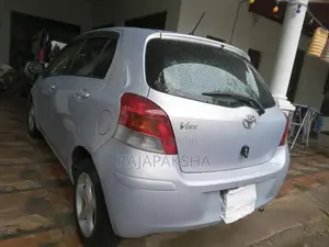 Toyota Vitz 2007 Car (Used)