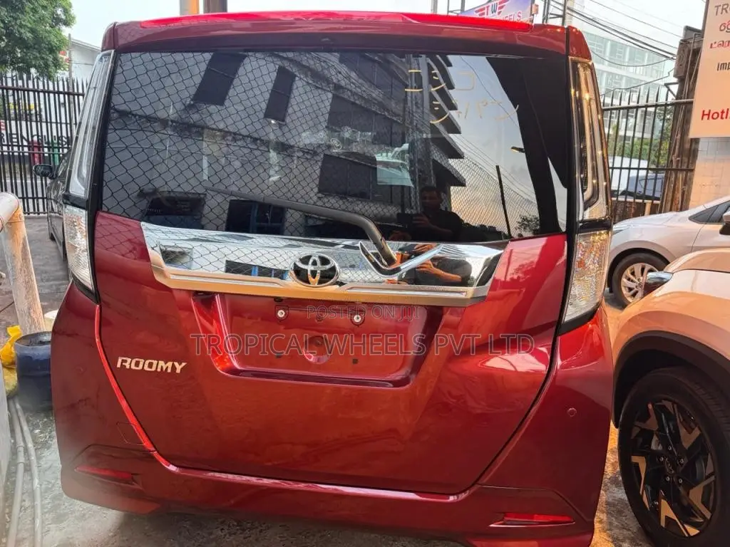 Toyota CUSTOM G 2023 Car Unregistered (Recondition)