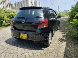 Toyota Vitz 2005 Car (Used)