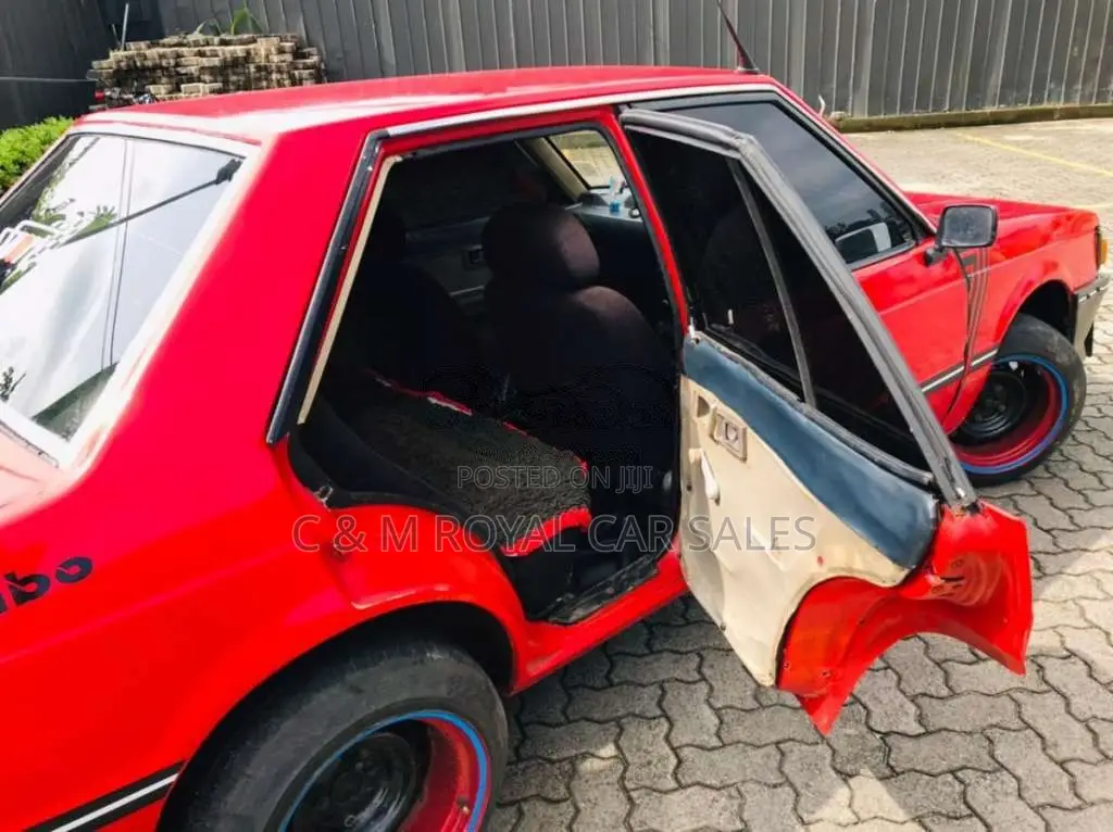 Mitsubishi Lancer Box 1981 Car (Used)