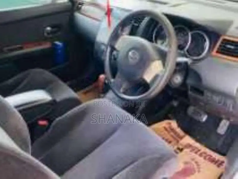 Nissan Tiida 2004 Car (Used)