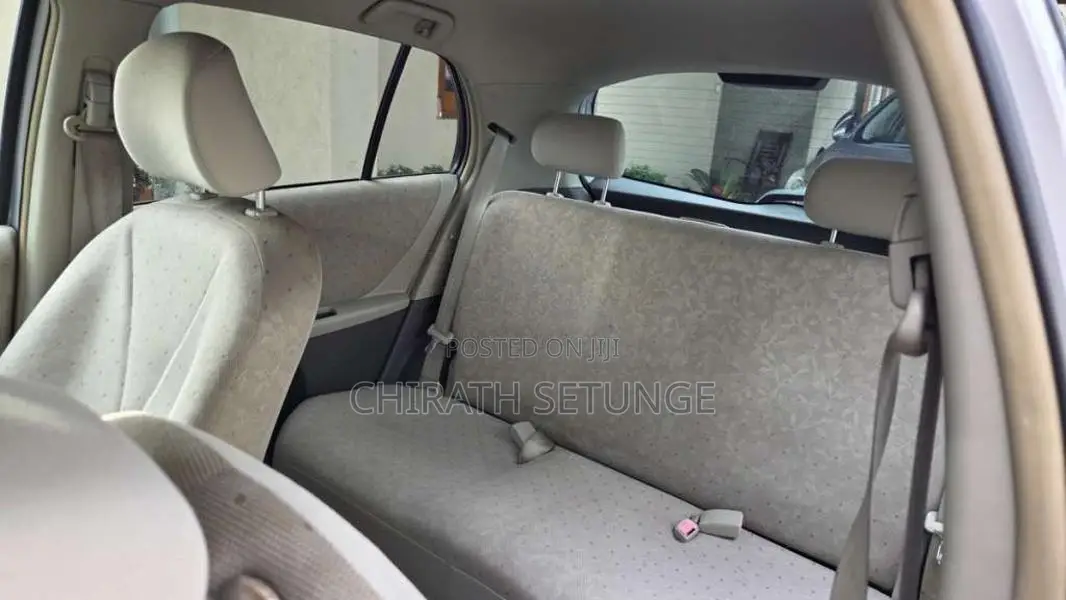 Toyota Vitz 2009 Car (Used)