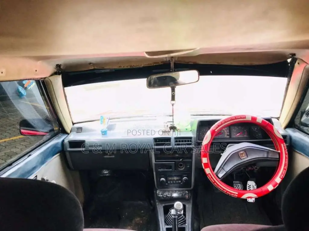 Mitsubishi Lancer Box 1981 Car (Used)