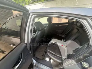 Honda Civic Sedan Techpack 2019 Car (Used)