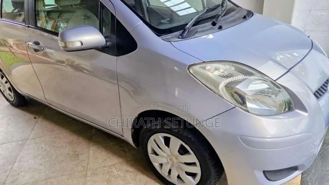 Toyota Vitz 2009 Car (Used)