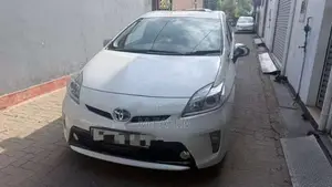 Toyota Prius 2014 Car (Used)
