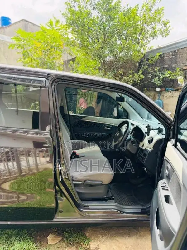 Suzuki Wagon R FZ 2016 Car (Used)