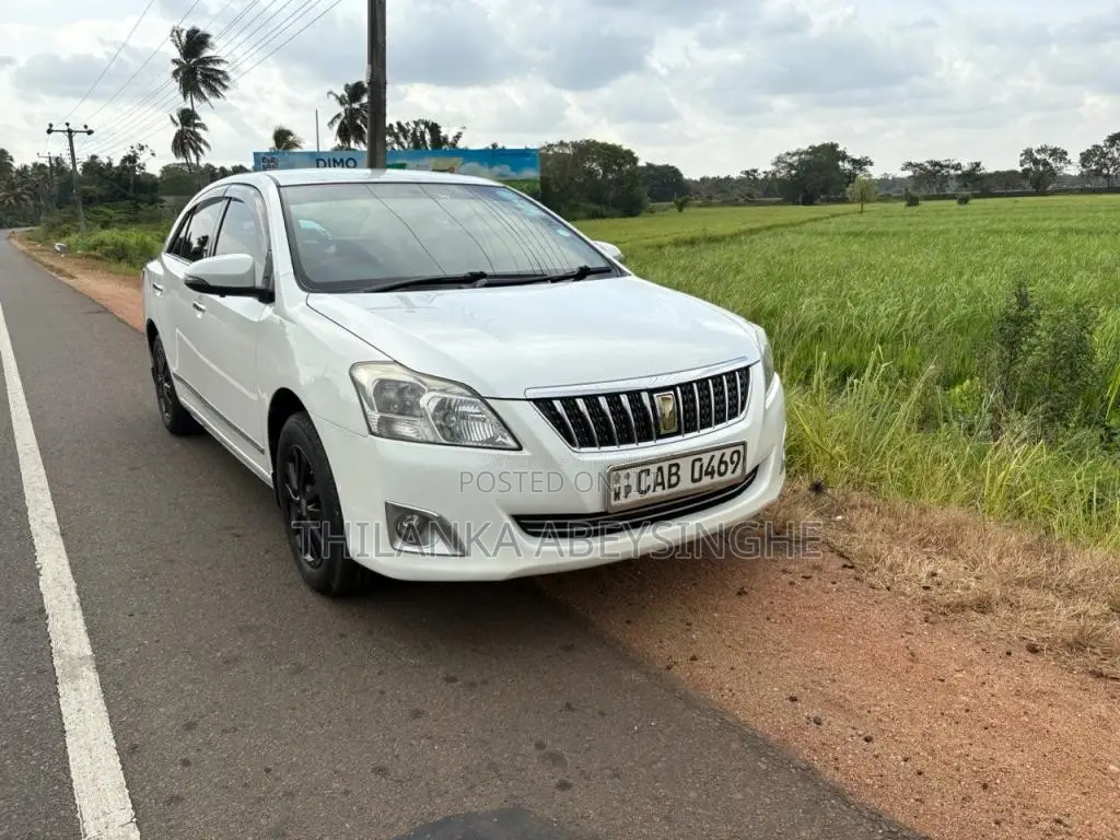 Toyota Premio 2013 Car (Used)