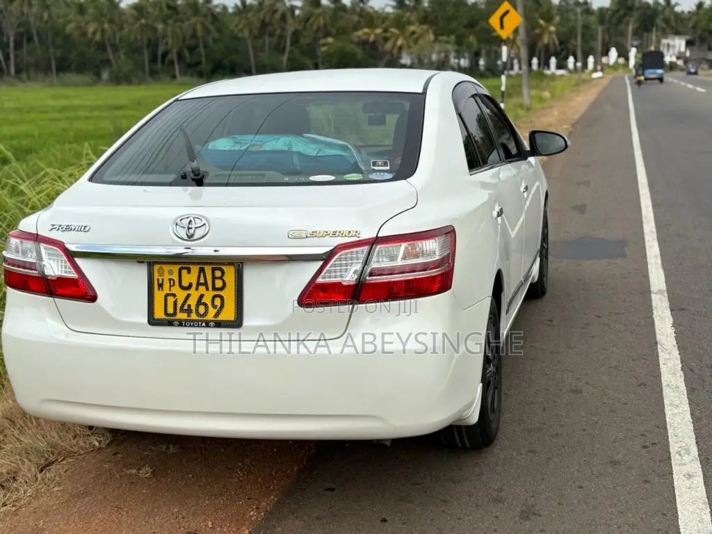 Toyota Premio 2013 Car (Used)