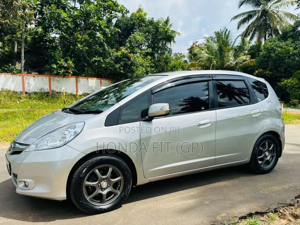 Honda FIT GP1 2011 Car (Used)