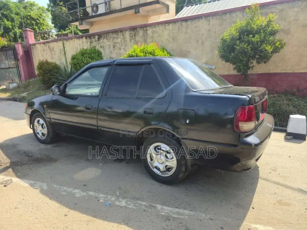 Suzuki Esteem 1999 Car (Used)