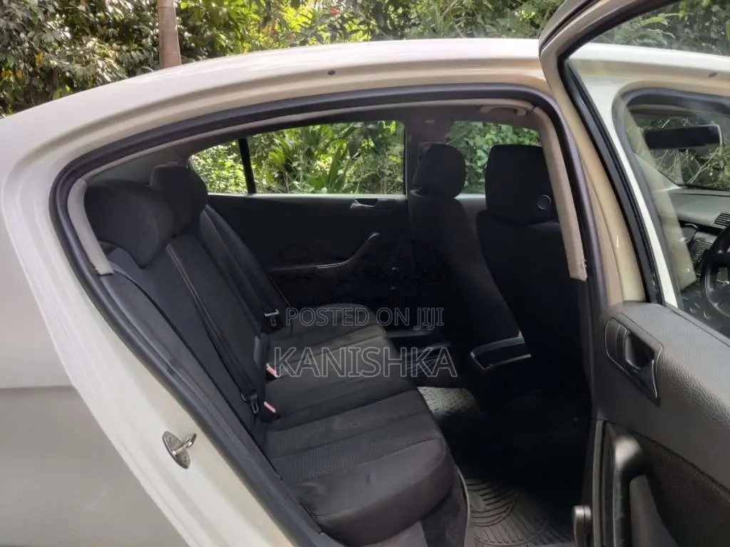 Volkswagen Passat 2006 Car (Used)
