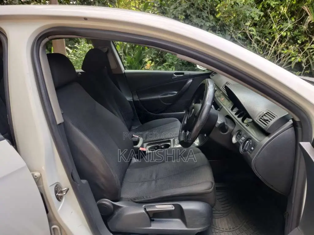 Volkswagen Passat 2006 Car (Used)
