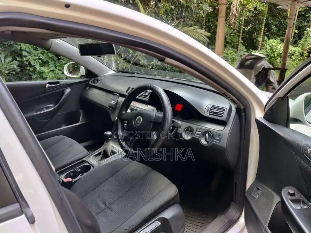 Volkswagen Passat 2006 Car (Used)