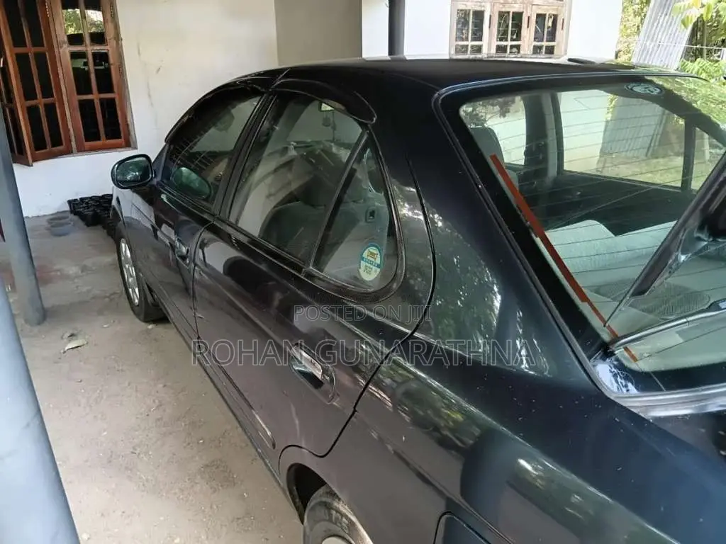 Nissan FB15 2003 Car (Used)