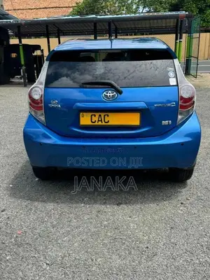 Toyota Aqua 2014 Car (Used)