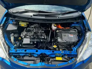 Toyota Aqua 2014 Car (Used)