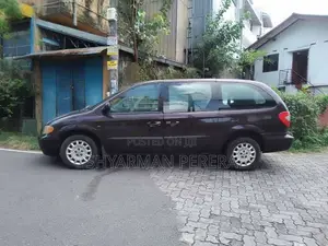 Chrysler Grand Voyager 2004 Car (Used)
