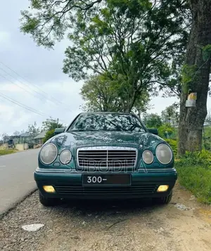 Mercedes-Benz W210 1997 Car (Used)