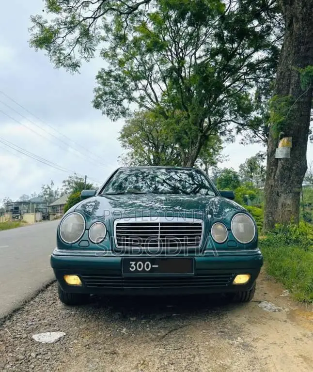 Mercedes-Benz W210 1997 Car (Used)
