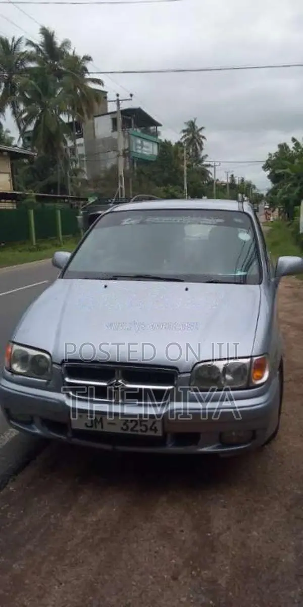 Hyundai Trajet 2000 Car (Used)