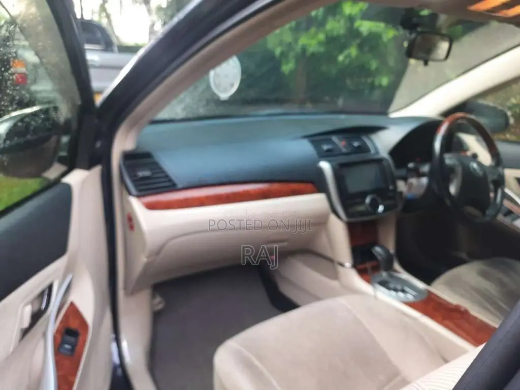 Toyota Premio 260 2013 Car (Used)
