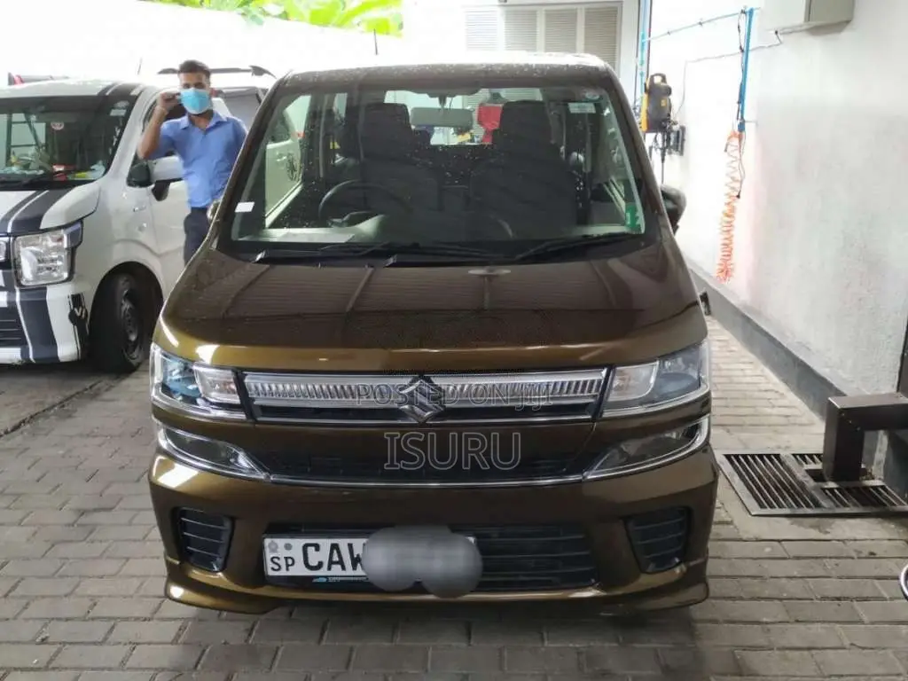 Suzuki Wagon R FZ 2017 Car (Used)