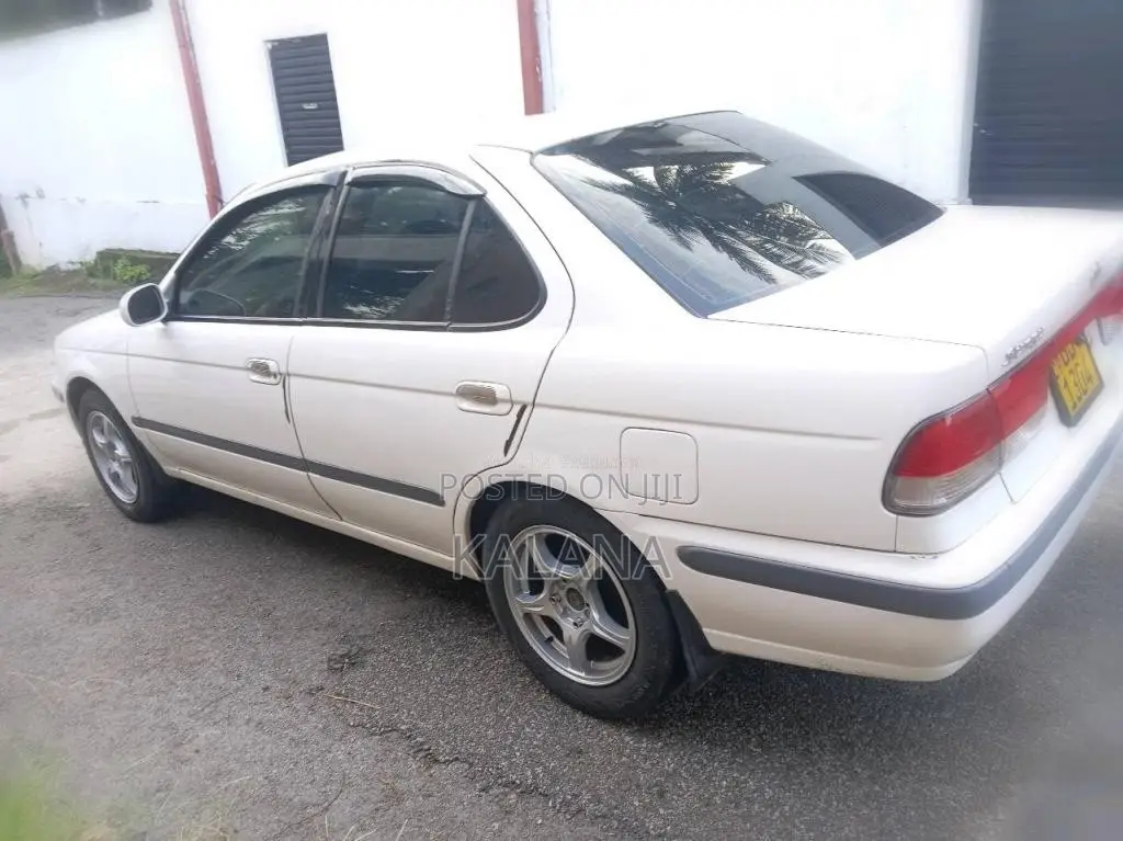 Nissan FB15 1999 Car (Used)