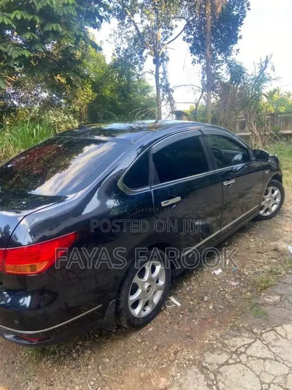 Nissan Bluebird Sylphy G11 2011 Car (Used)