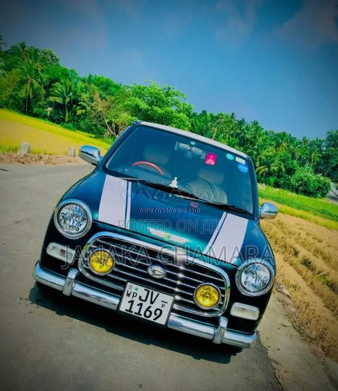 Daihatsu Mira Gino 2004 Car (Used)