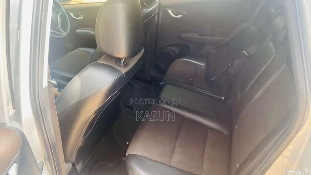 Honda FIT GP1 2013 Car (Used)